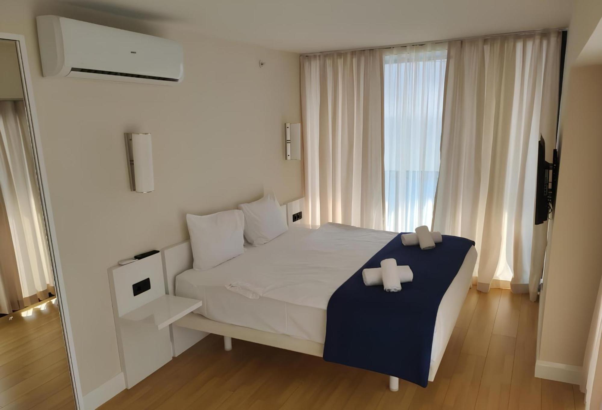 Апартаменты Orbi City Black Sea View Батуми Экстерьер фото